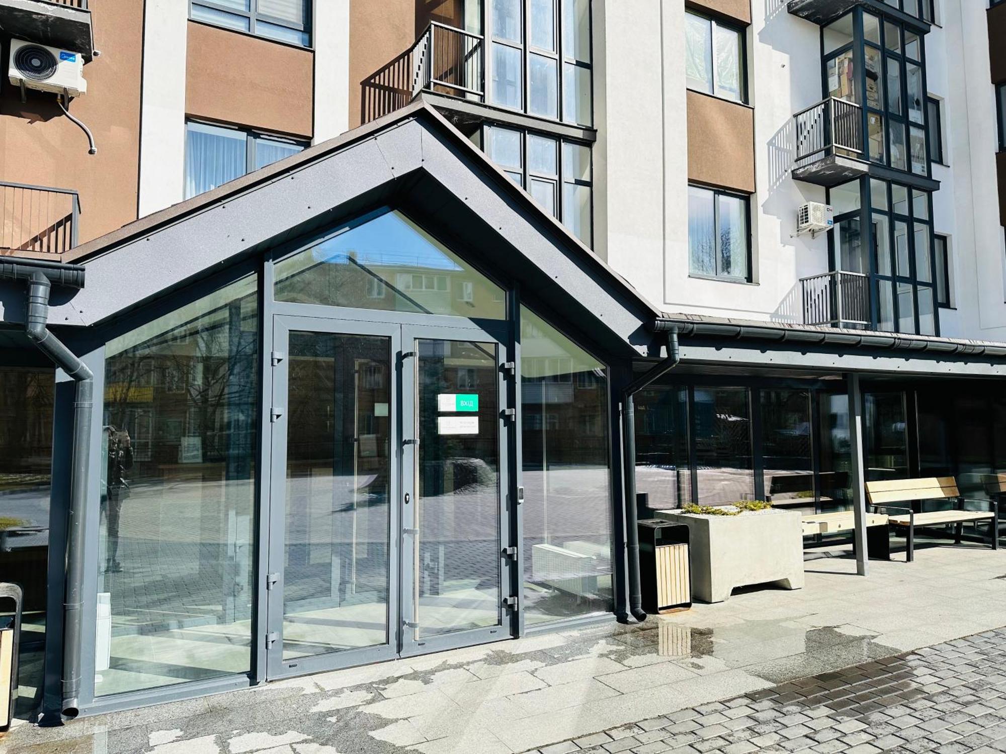 Modern Apartments With A Coffee Machine In The City Center, A View Of The City Rivne Exterior photo