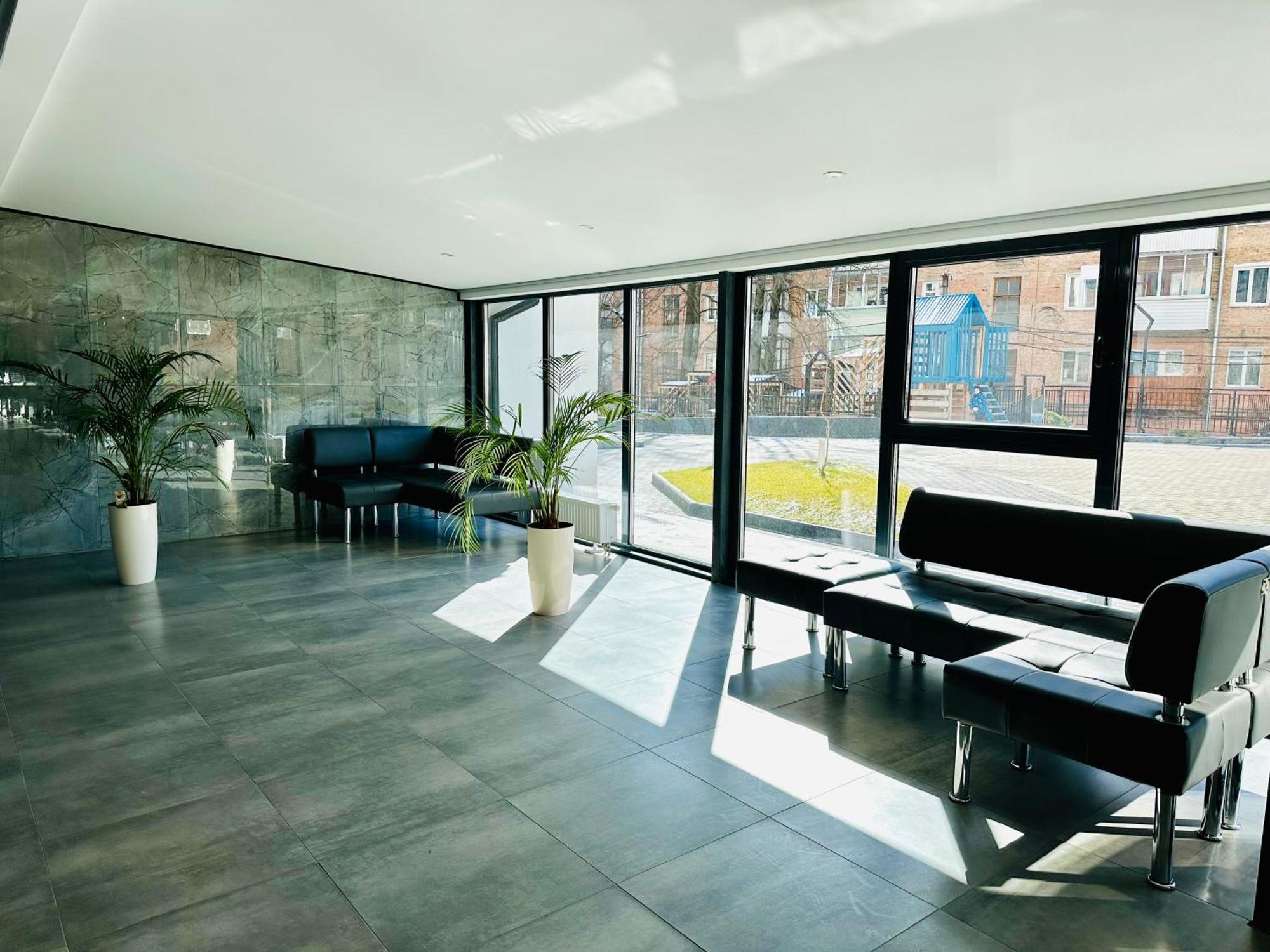 Modern Apartments With A Coffee Machine In The City Center, A View Of The City Rivne Exterior photo