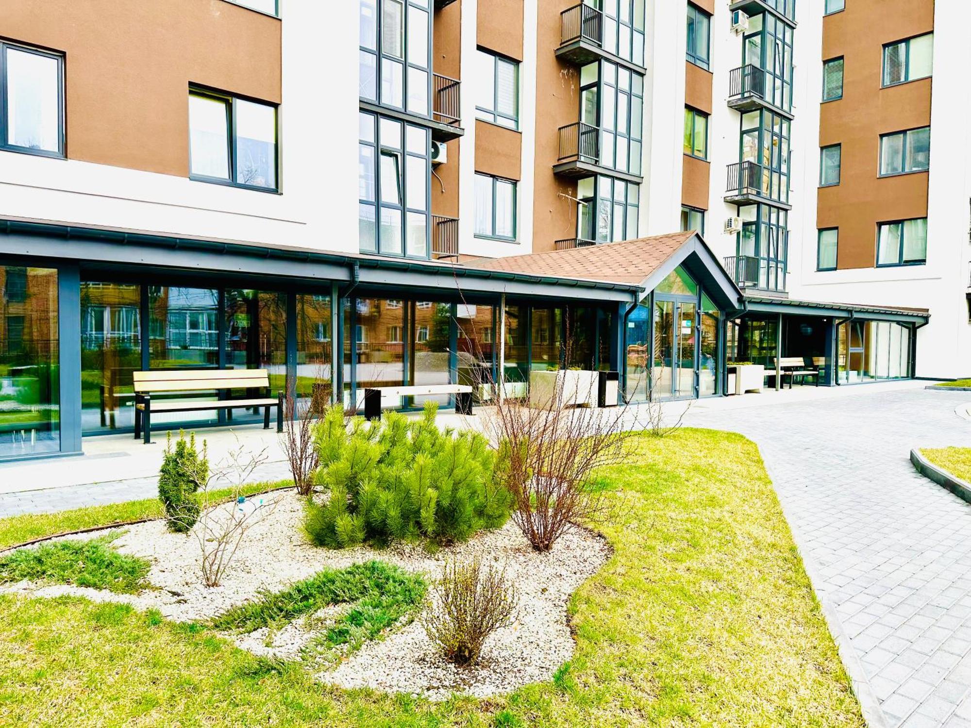Modern Apartments With A Coffee Machine In The City Center, A View Of The City Rivne Exterior photo